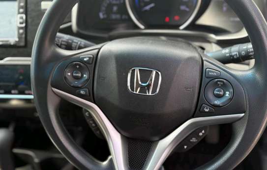 Make Honda fit blue color fully loaded 2019 model. image 7