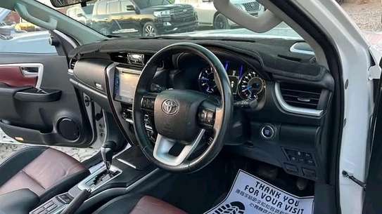 Toyota Fortuner White 2018 4x4 image 7
