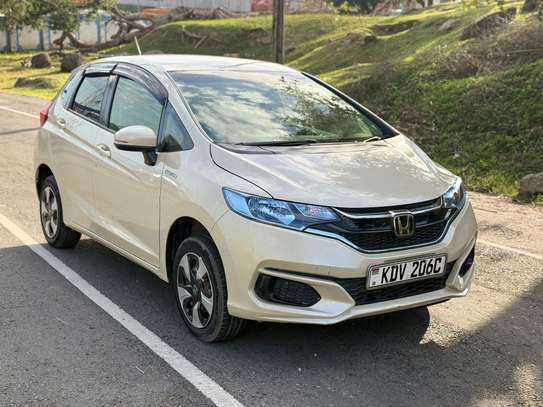 Honda Fit hybrid cream 2018 2WD image 6