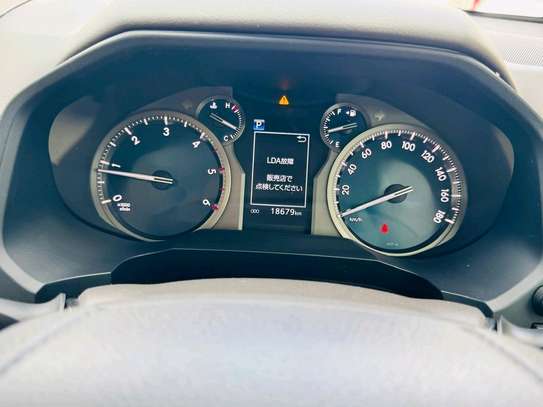 TOYOTA LANDCRUISER PRADO TX.L 2019MODEL SUNROOF image 12