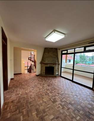 4 Bed House with En Suite in Kileleshwa image 6