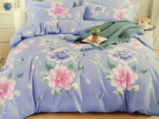 ITEM: *_Cozzy Duvets._*?‍?‍?‍?
?? _1bedsheet._
?? _2Pillowcases. image 1