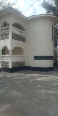 4 Bed House with En Suite in Kitengela image 9