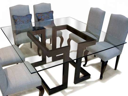glass dinning table image 3