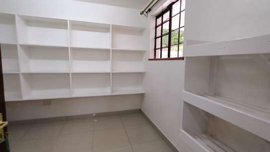 4 bedroom townhouse for rent in Nyari image 13