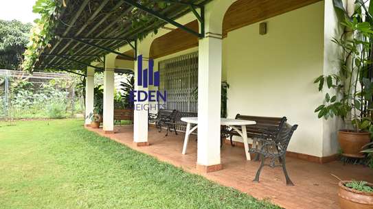4 Bed Townhouse with En Suite in Kyuna image 2
