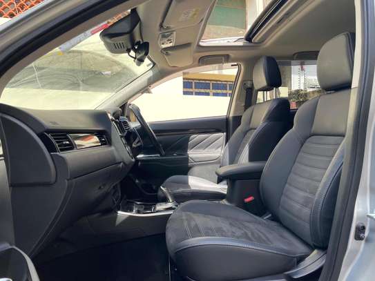 Mitsubishi Outlander PHEV Sunroof 2018 image 12