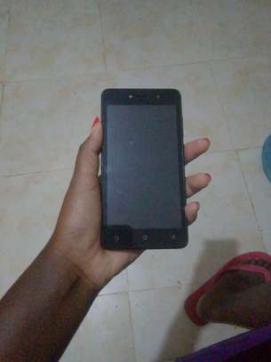 Tecno F1 image 2