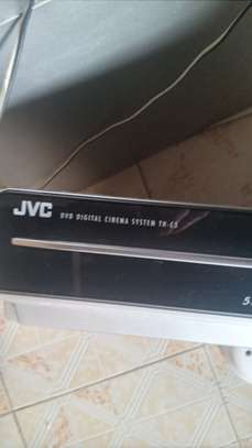 JVC Digital Cinema System TH-C3 Sub=Woofer image 1