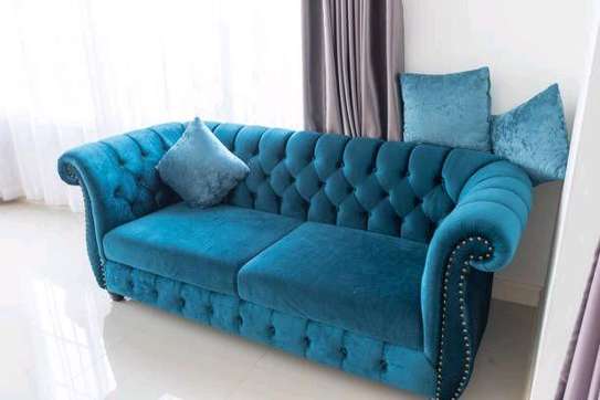 Elegant Tufted 3 Seater Sofa Chesterfield Sofas image 3
