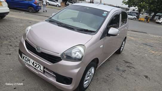Daihatsu Mira KDH image 1