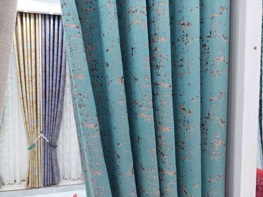 Generic heavy curtains image 2