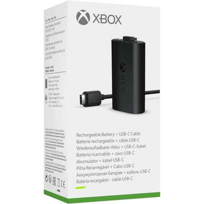 MICROSOFT XBOX SERIES PLAY AND CHARGE KIT (SXW-00002) image 1