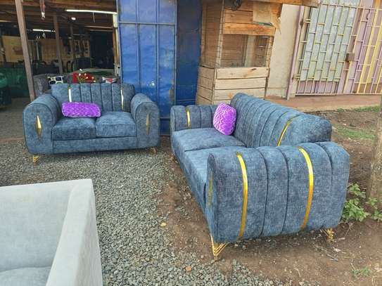 7 seater sofa 3,2,2 image 3