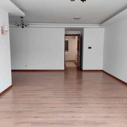 1 Bed Apartment with En Suite in Kilimani image 5