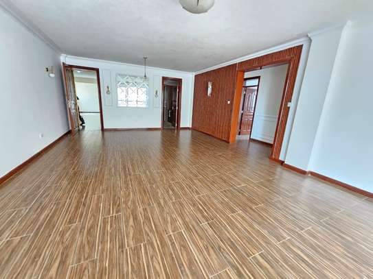 3 Bed Apartment with En Suite in Riverside image 6