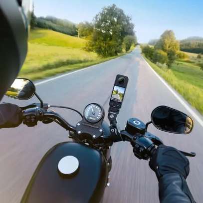 Insta360 Motorcycle Bundle ( New Version ) image 2