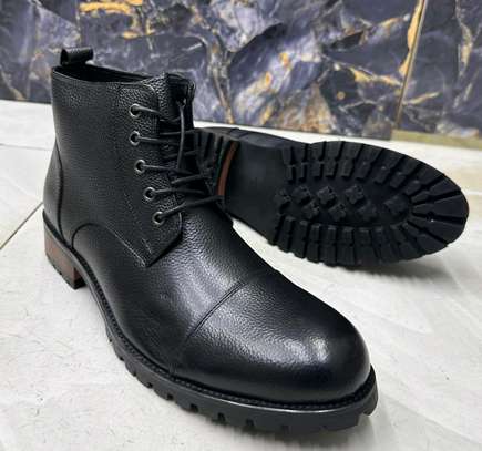 Men black boots image 4
