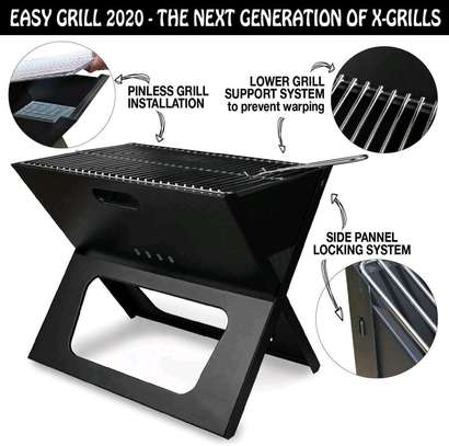 Charcoal barbecue grill image 3