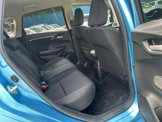 Honda fit non hybrid image 4