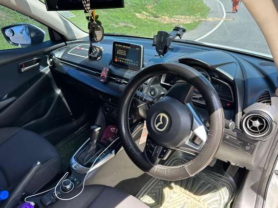 Mazda demio 2015 image 3