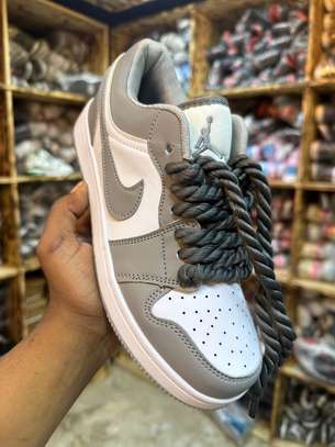 Air Jordan 1 with chunky laces image 4