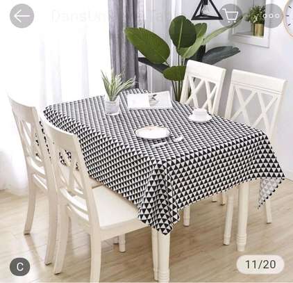*Geometric Pattern Dining table covers image 3