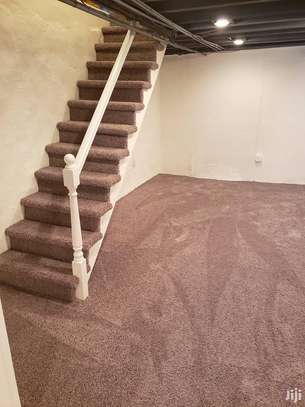 QUALITY      WALL TO WALL CARPET image 4