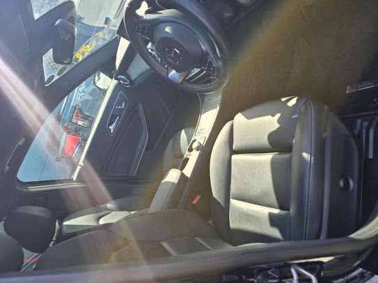 Mercedes-Benz GLA 220 image 14