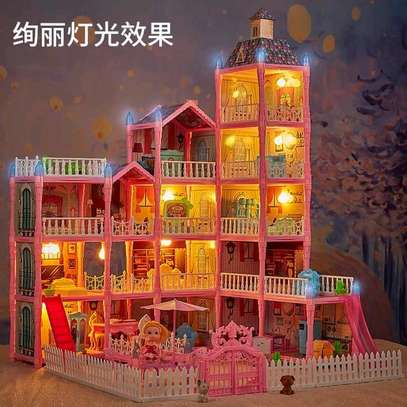 Doll House image 1