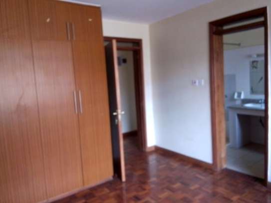 Lavington-Lovely three bedrooms Apt for rent. image 8