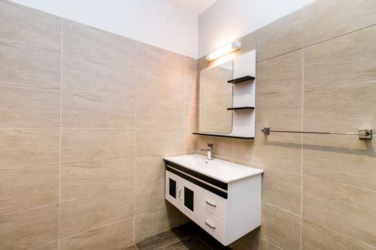 2 Bed Apartment with Swimming Pool in Kileleshwa image 13