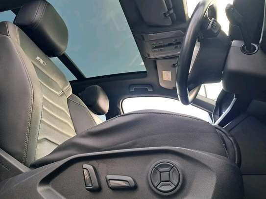 Volkswagen Touareg TDI 4MOTION 2019 Diesel image 3