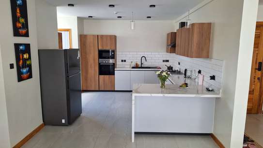 Furnished 3 Bed Apartment with En Suite in Spring Valley image 1