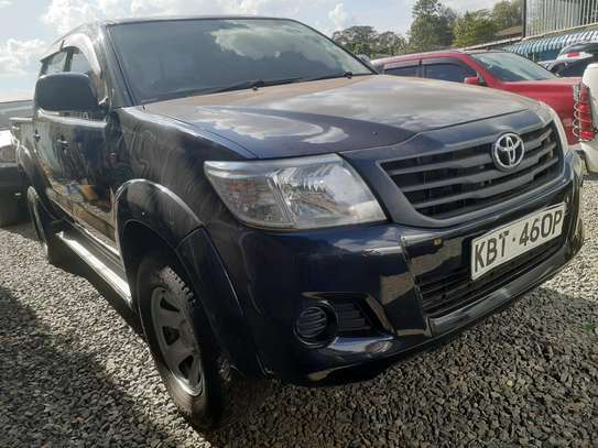 TOYOTA HILUX LOCAL image 2