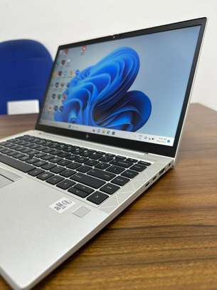 HP ELITEBOOK 840 G7 image 2