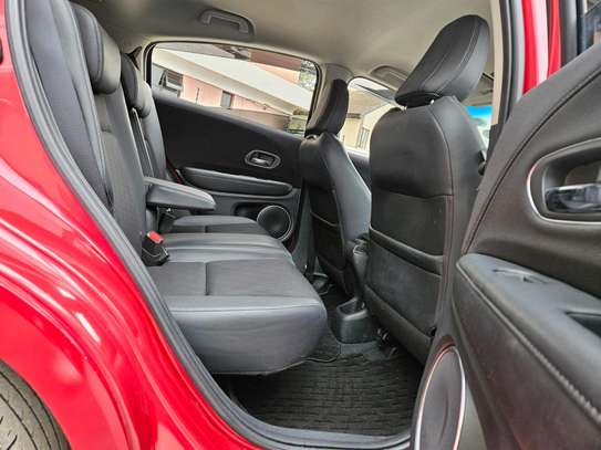 HONDA VEZEL HYBRID AWD image 5