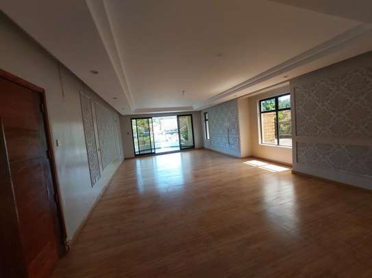 5 Bed Townhouse with En Suite at Lavington image 5