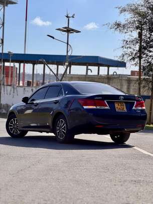 Toyota crown royal saloon image 4