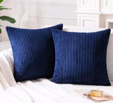 THROW PILLOWS image 4