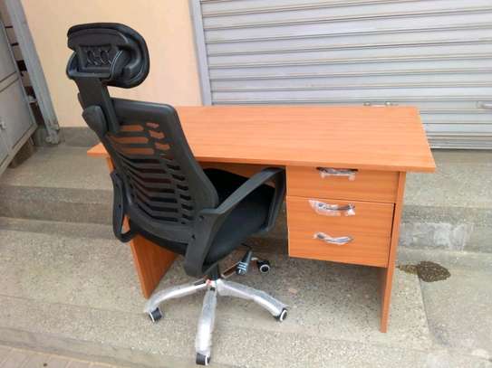 Desk 1.2m  + High back Headrest chair image 2