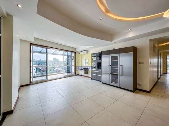 5 Bed Apartment  in Spring Valley image 12