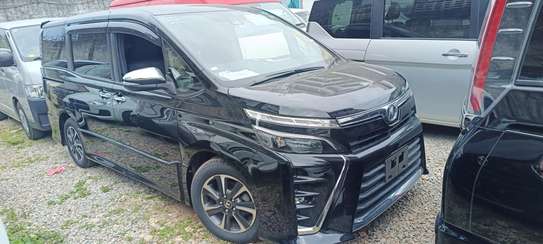Toyota VoxY  Black 2018 2wd image 1