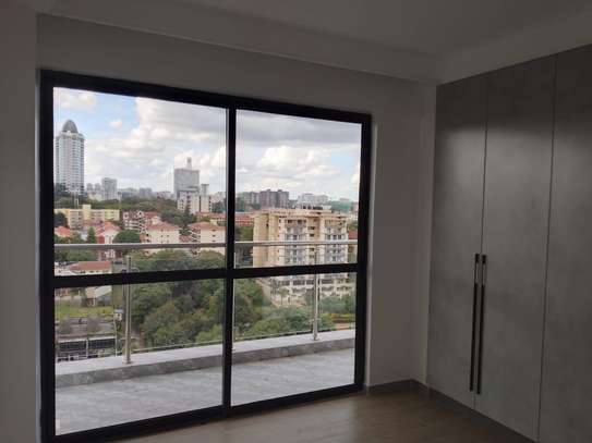 2 Bed Apartment with En Suite in Riverside image 4