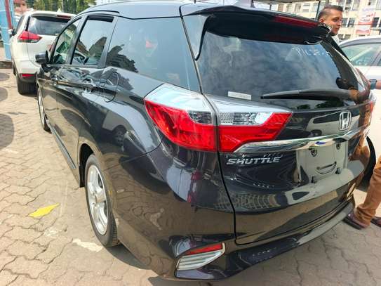 Honda shuttle hybrid image 5