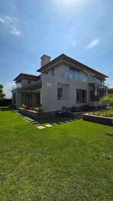 4 Bed House with En Suite in Kiambu Road image 17