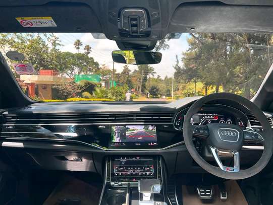 2024 Audi Rsq8 petrol image 2