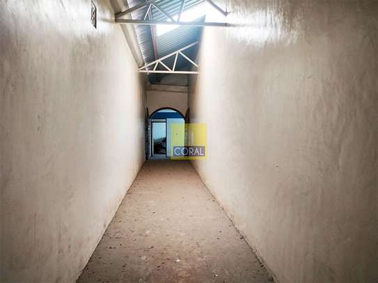 Warehouse  in Langata image 15