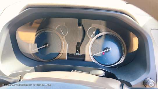 Toyota Land cruiser Prado TX petrol 2018 4wd image 9