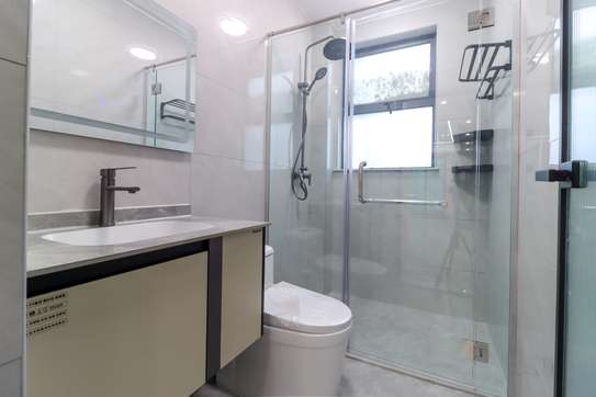 3 Bed Apartment with En Suite in Kilimani image 10